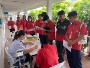 คณะครูและนักเรียนโรงเรียนกุฉินารายณ์ ร่วมบริจาคโลหิตเฉลิมพระเกียรติเนื่องในโอกาสมหามงคลเฉลิมพระชนมพรรษา พระบาทสมเด็จพระเจ้าอยู่หัว ทรงเจริญพระชนมพรรษา 6 รอบ 72 พรรษา